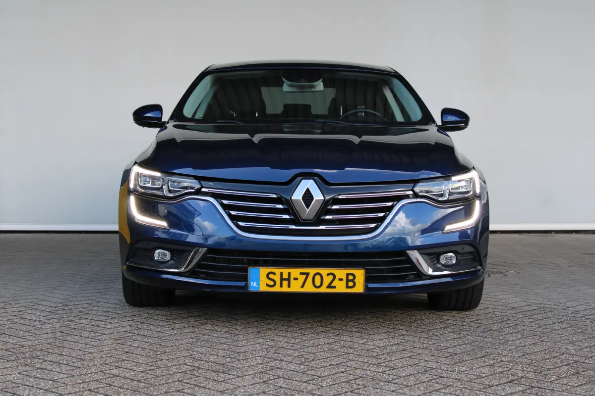 1.6 TCe Intens | 4-Control | Climate control | Keyless entry | Navigatie | 18` lichtmetalen velgen