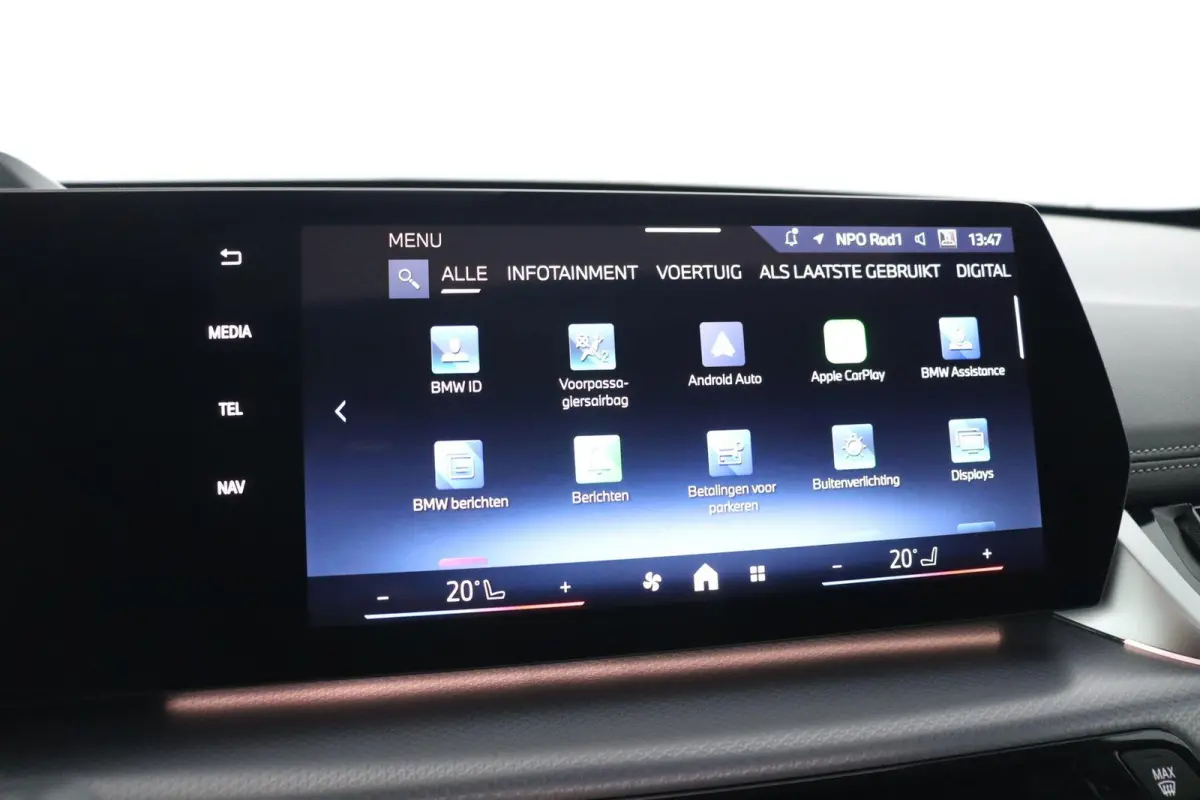 eDrive20 67 kWh M Sport Edition | SOH 100% | Trekhaak | Panoramadak | 19inch | M-Sport Pro