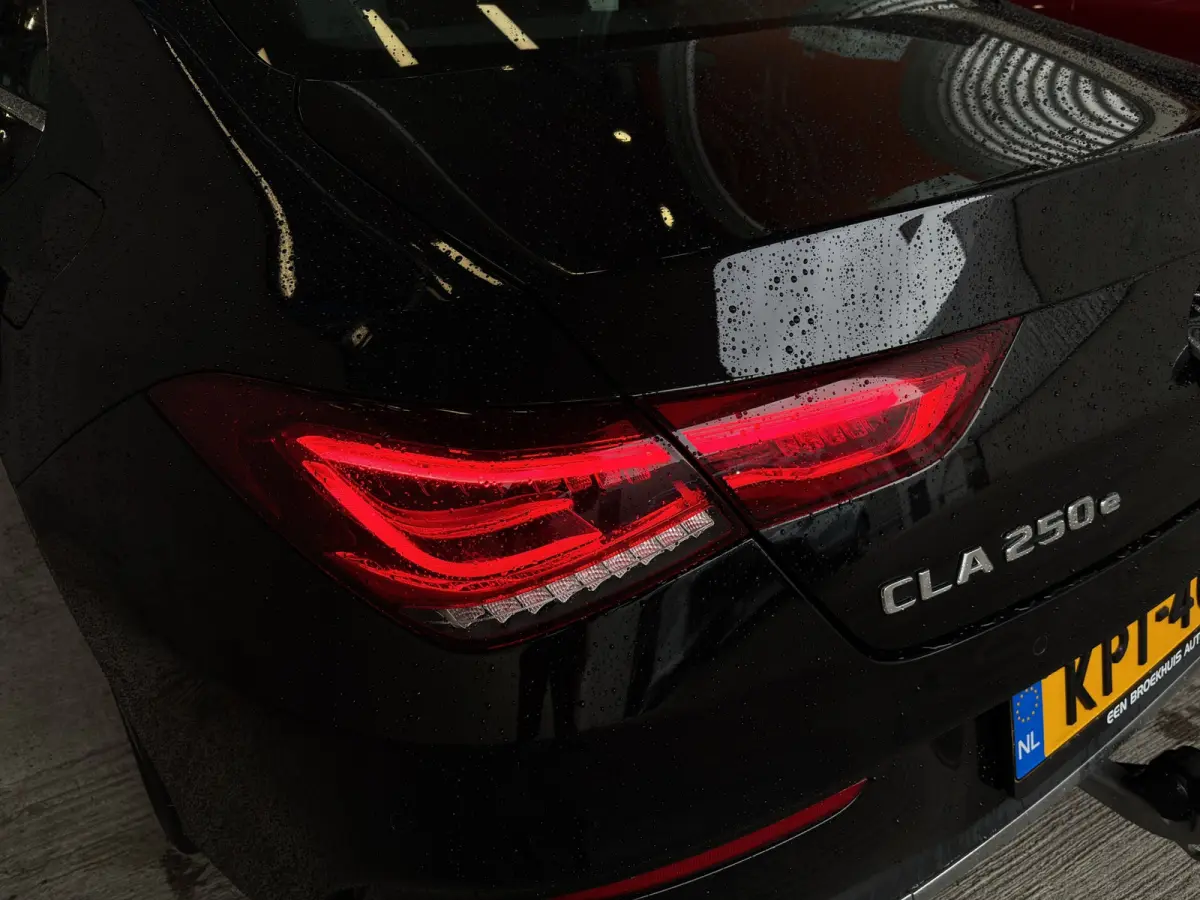 250 e AMG Line | Trekhaak | Camera | Cruise Control | Sfeer Verlichting |
