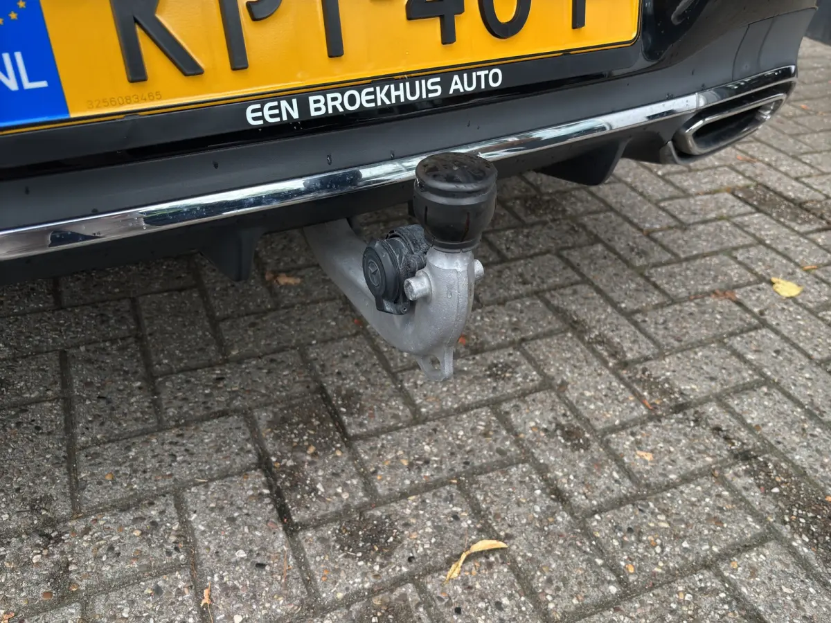 250 e AMG Line | Trekhaak | Camera | Cruise Control | Sfeer Verlichting |