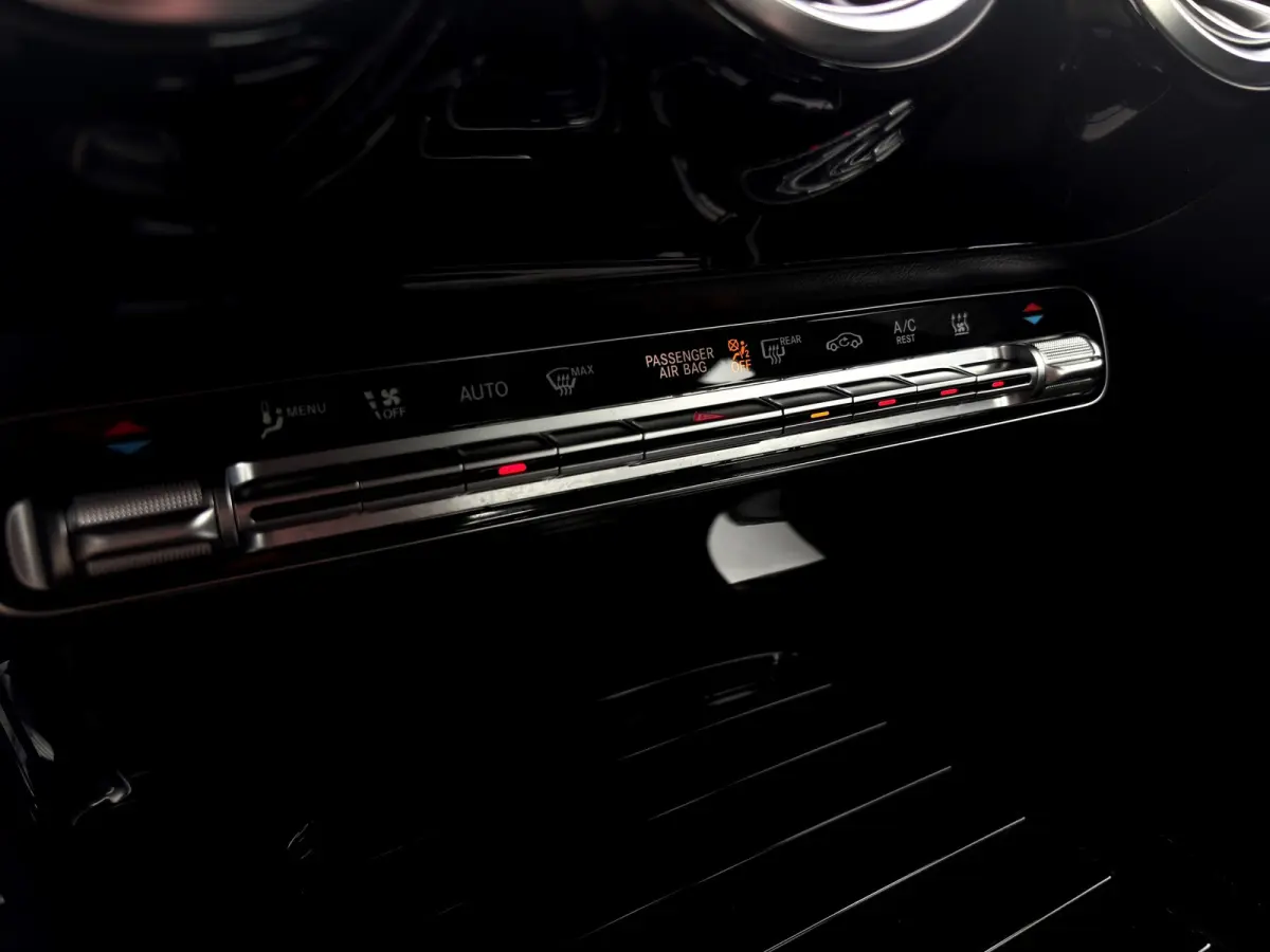 250 e AMG Line | Trekhaak | Camera | Cruise Control | Sfeer Verlichting |