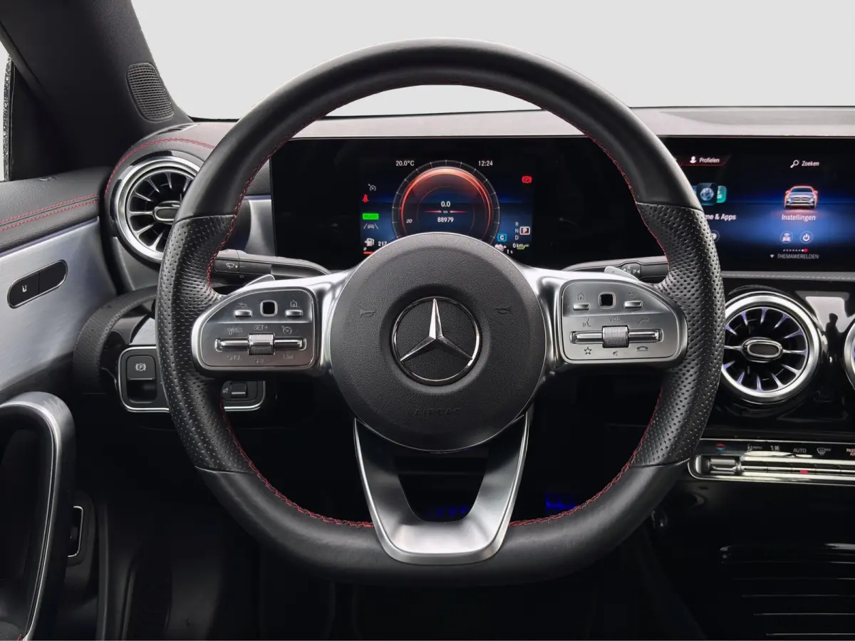 250 e AMG Line | Trekhaak | Camera | Cruise Control | Sfeer Verlichting |