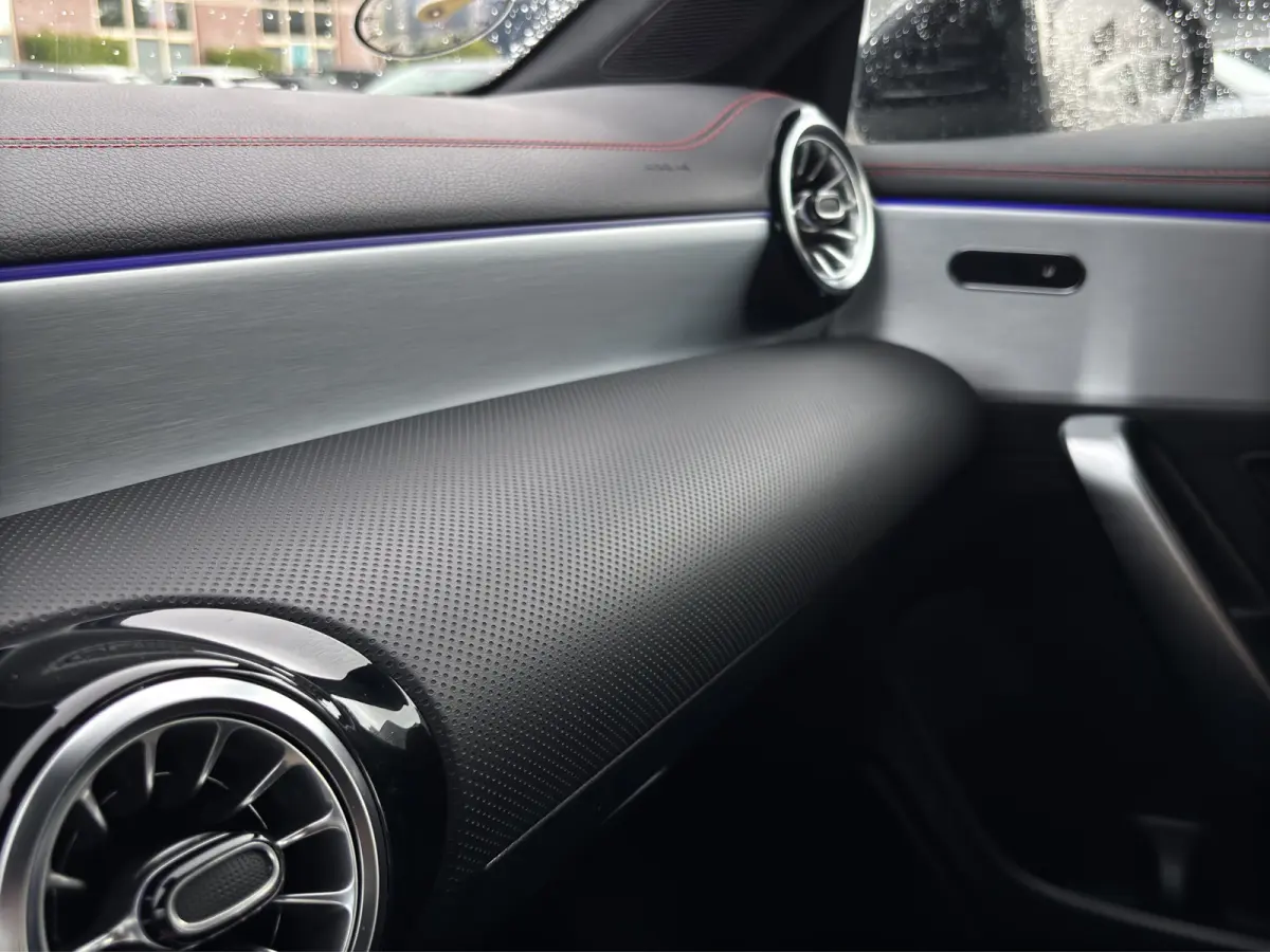 250 e AMG Line | Trekhaak | Camera | Cruise Control | Sfeer Verlichting |