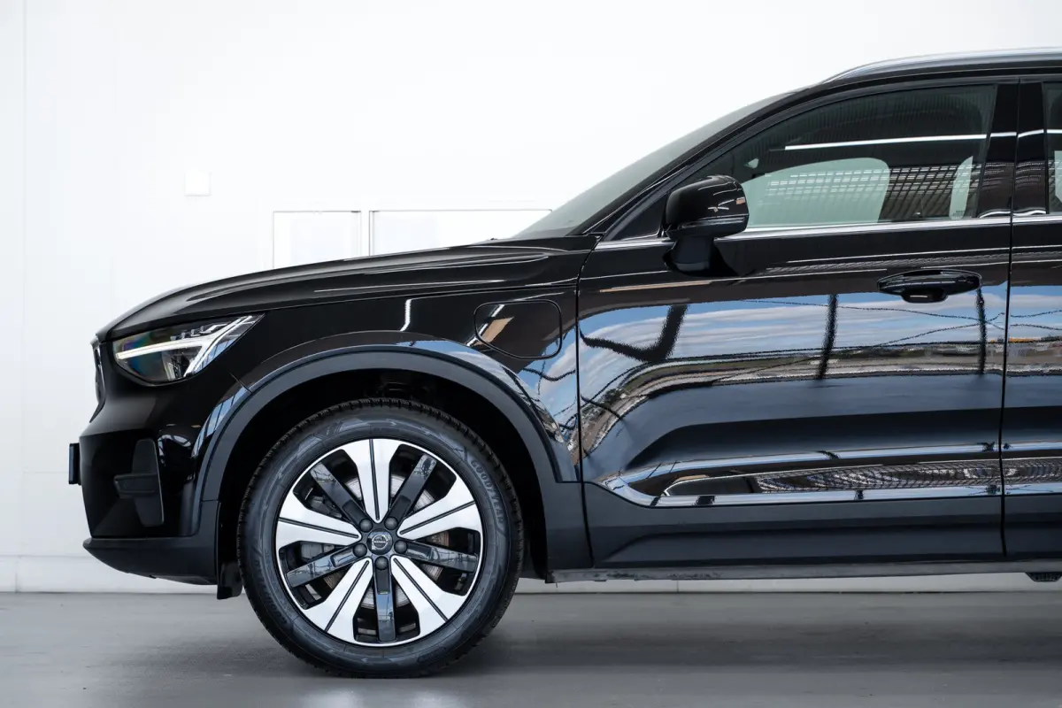 T5 262PK Inscription Expression | 19" | Nubuck | Park Assist Pack
