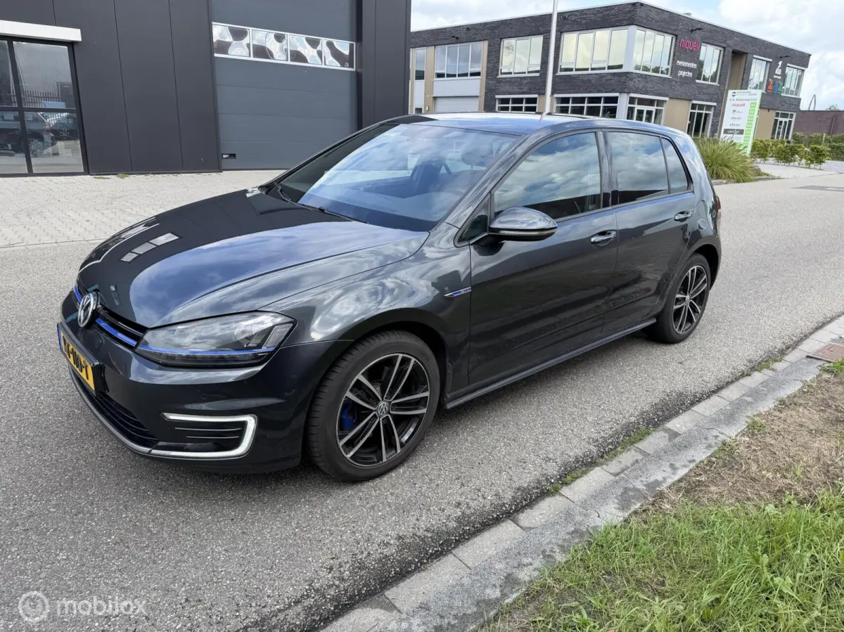 Volkswagen Golf 2016 Hybride Automatisch leasen