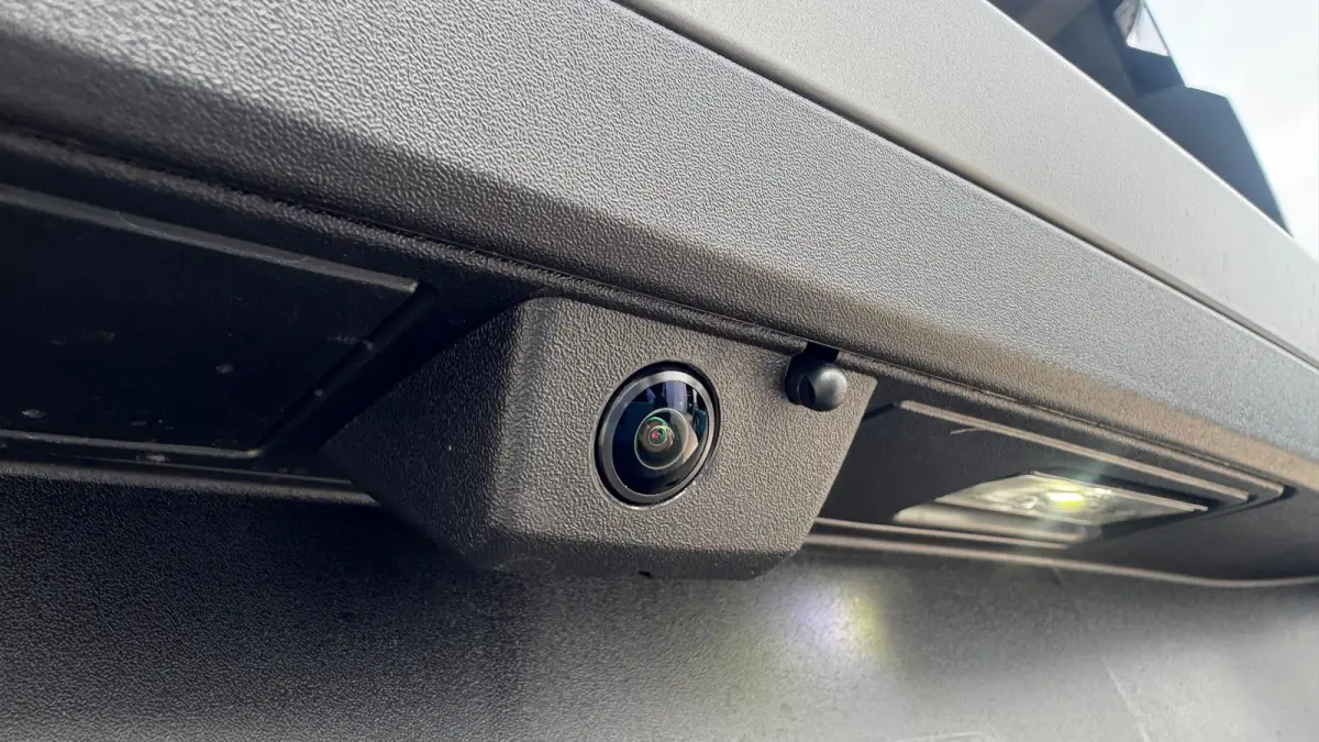 GT Exclusive | Adaptieve cruise control met Stop&Go functie | Elektrische parkeerrem | Extra getinte achterste zijruiten en achterruit