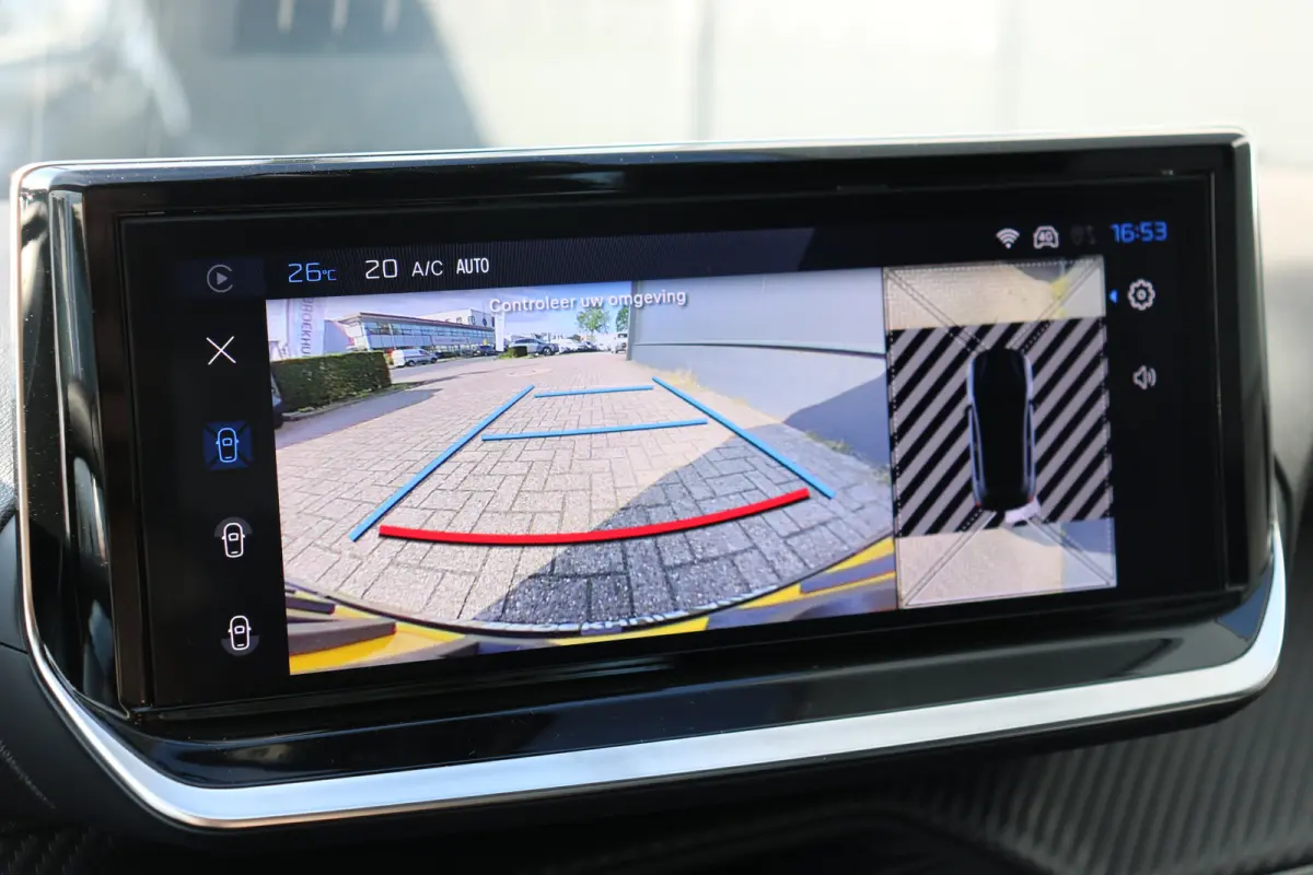 Allure | Adaptieve cruise control met Stop&Go functie | Elektrische parkeerrem | Extra getinte achterste zijruiten en achterruit