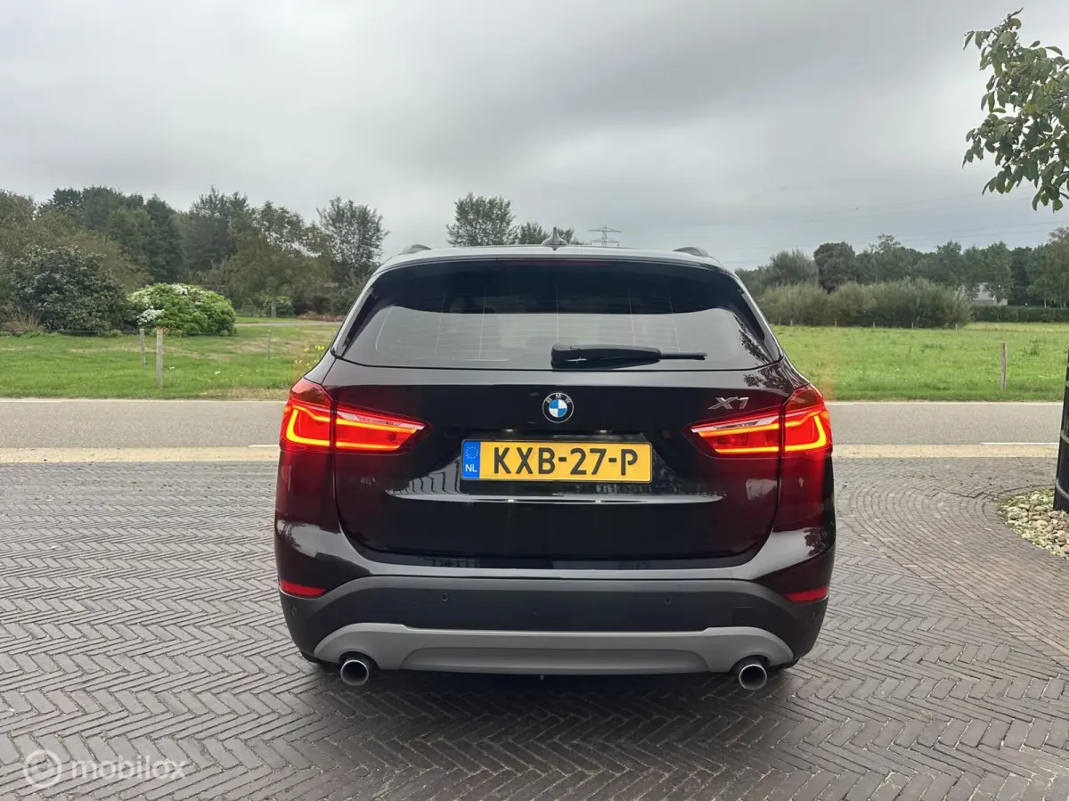 sDrive20i High Executive Automaat Trekhaak LED✅