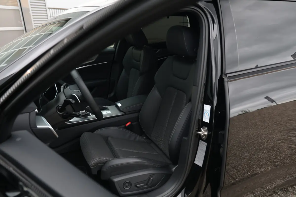 55 TFSI e Quattro Competition S-Line Black 367PK Pano|Trekh|HD Matrix|Memory|DLR