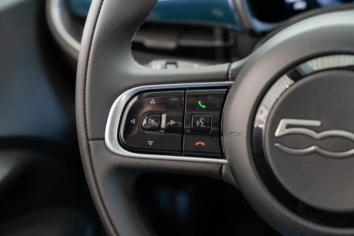 1.0 Hybrid Torino Launch Edition | Tot 8 Jaar Garantie | Climate Controle | Apple Carplay & Android Auto | Parkeersensoren | Lichtmetalen velgen |