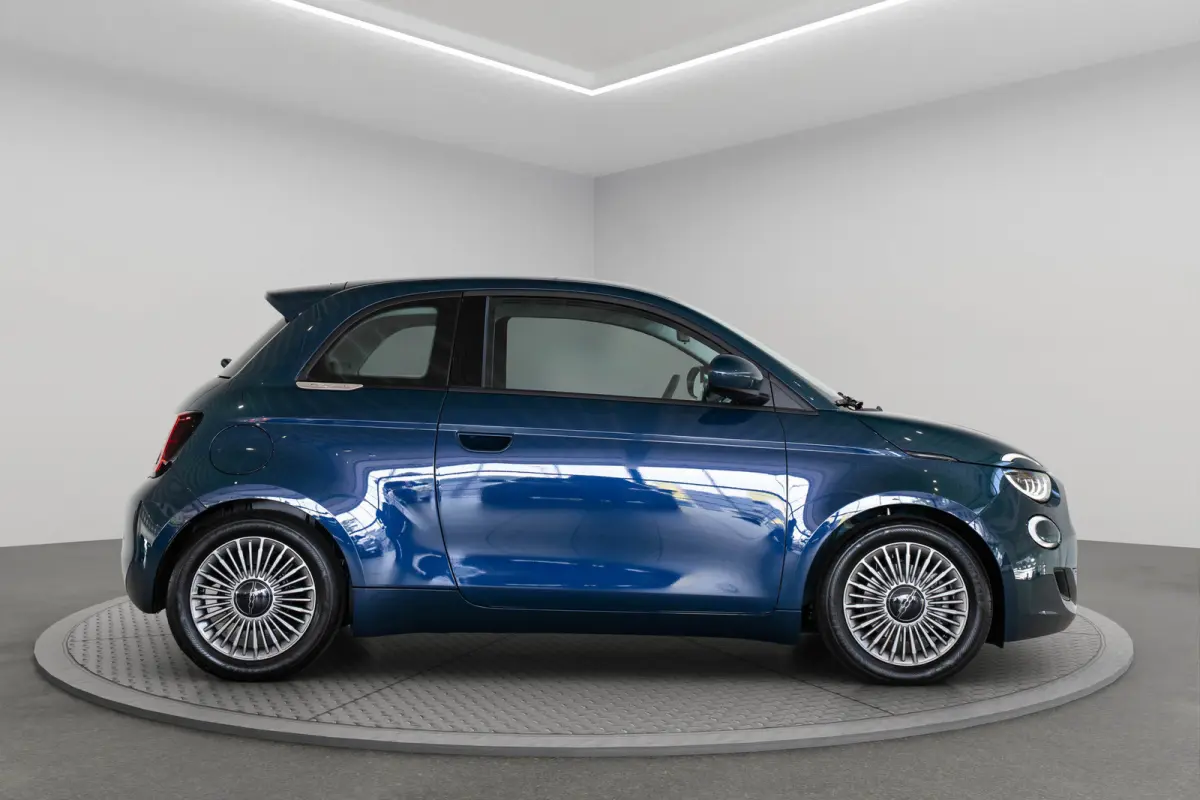 1.0 Hybrid Torino Launch Edition | Tot 8 Jaar Garantie | Climate Controle | Apple Carplay & Android Auto | Parkeersensoren | Lichtmetalen velgen |