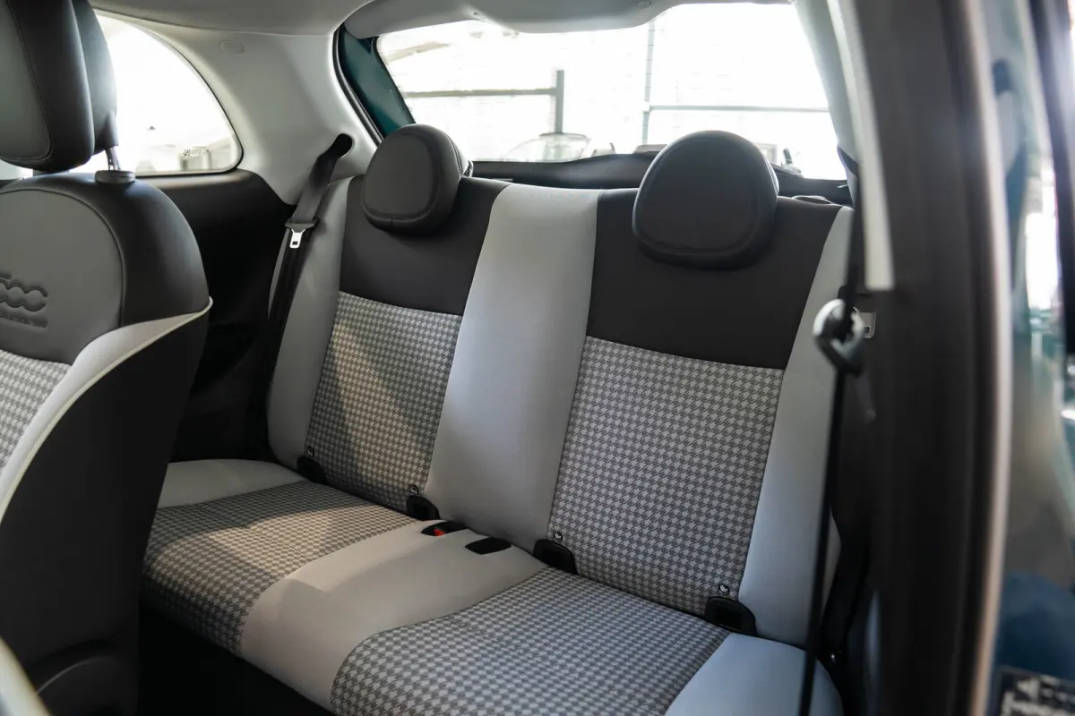 1.0 Hybrid Torino Launch Edition | Tot 8 Jaar Garantie | Climate Controle | Apple Carplay & Android Auto | Parkeersensoren | Lichtmetalen velgen |