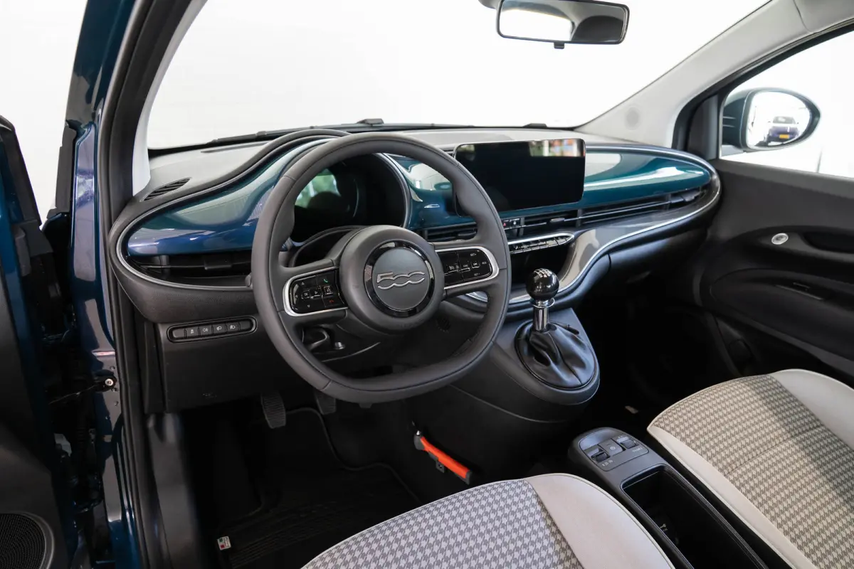 1.0 Hybrid Torino Launch Edition | Tot 8 Jaar Garantie | Climate Controle | Apple Carplay & Android Auto | Parkeersensoren | Lichtmetalen velgen |