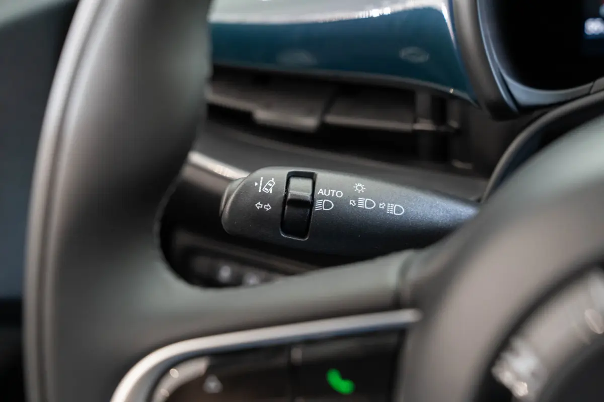1.0 Hybrid Torino Launch Edition | Tot 8 Jaar Garantie | Climate Controle | Apple Carplay & Android Auto | Parkeersensoren | Lichtmetalen velgen |
