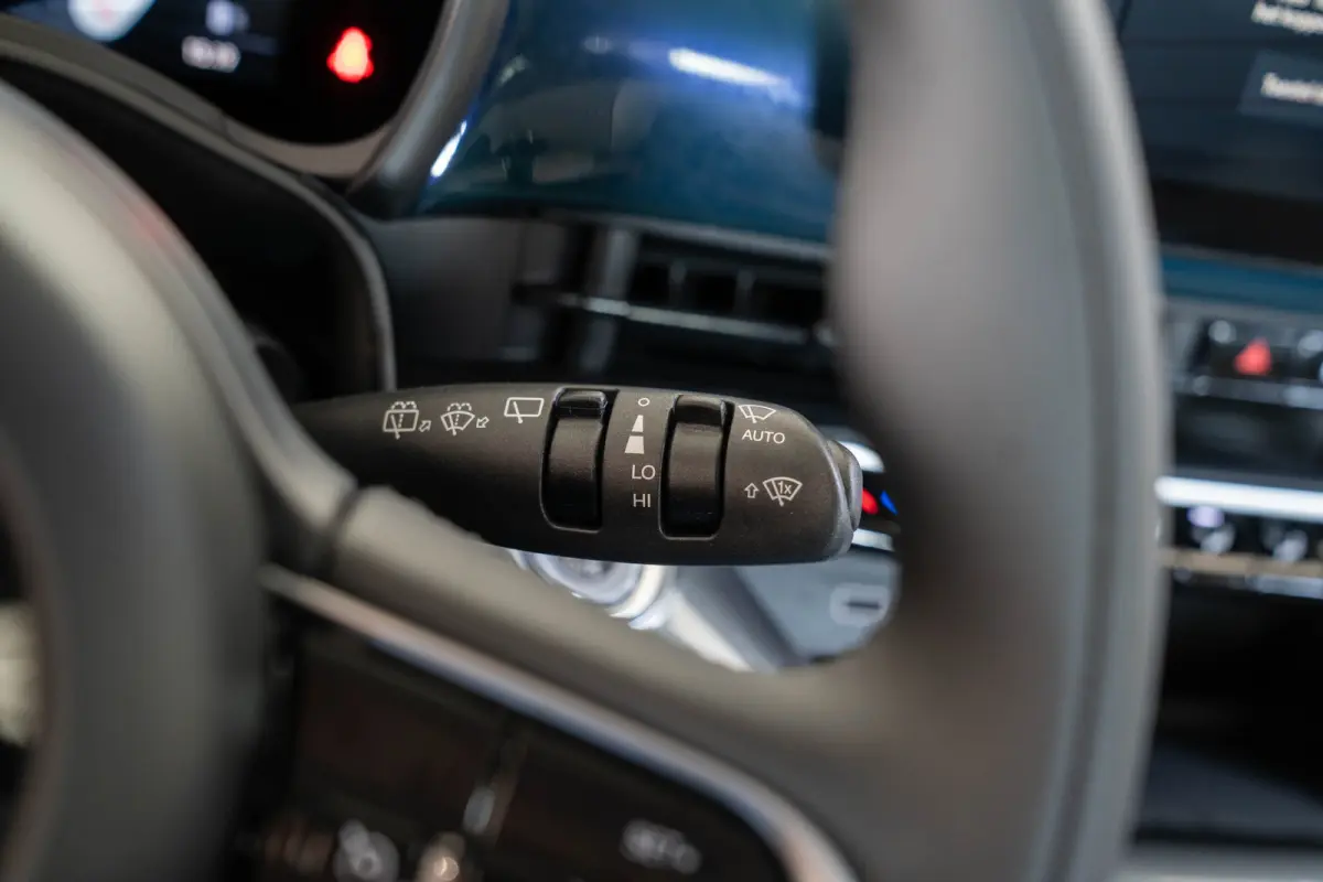 1.0 Hybrid Torino Launch Edition | Tot 8 Jaar Garantie | Climate Controle | Apple Carplay & Android Auto | Parkeersensoren | Lichtmetalen velgen |
