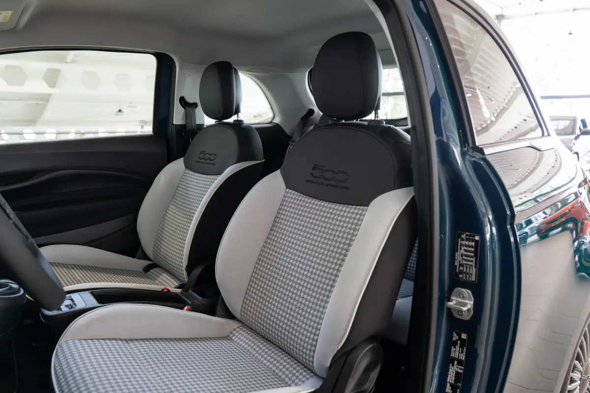 1.0 Hybrid Torino Launch Edition | Tot 8 Jaar Garantie | Climate Controle | Apple Carplay & Android Auto | Parkeersensoren | Lichtmetalen velgen |
