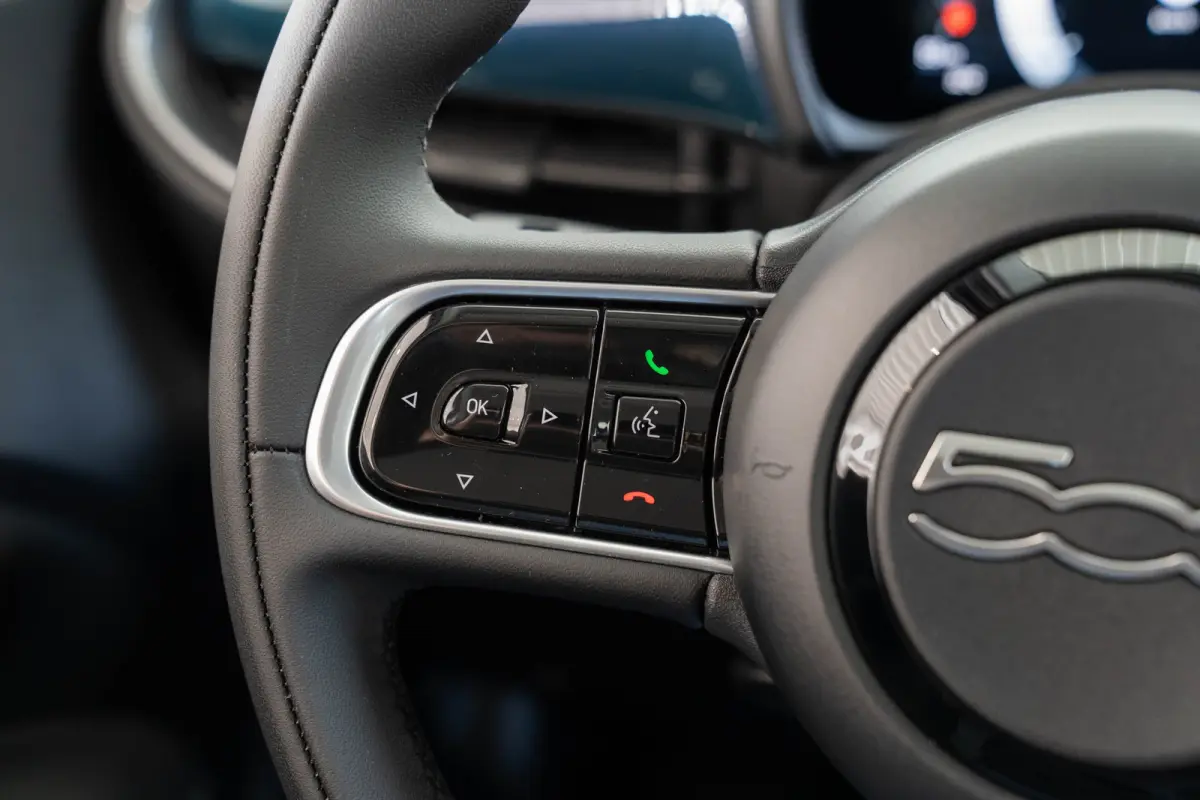 1.0 Hybrid Torino Launch Edition | Tot 8 Jaar Garantie | Climate Controle | Apple Carplay & Android Auto | Parkeersensoren | Lichtmetalen velgen |