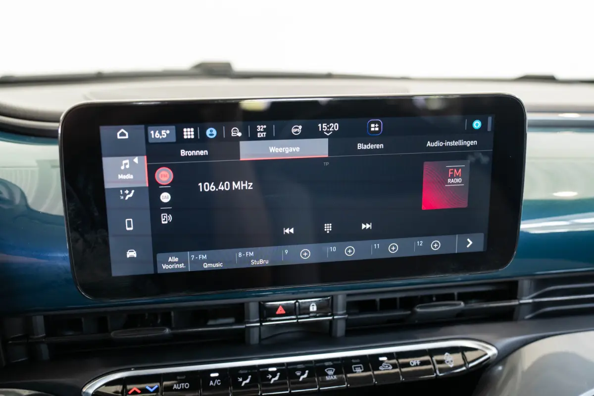 1.0 Hybrid Torino Launch Edition | Tot 8 Jaar Garantie | Climate Controle | Apple Carplay & Android Auto | Parkeersensoren | Lichtmetalen velgen |