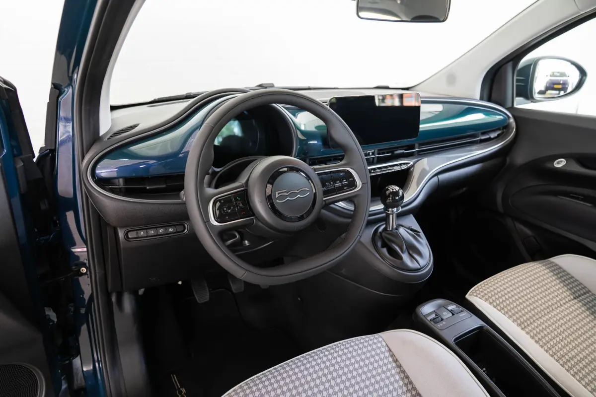 1.0 Hybrid Torino Launch Edition | Tot 8 Jaar Garantie | Climate Controle | Apple Carplay & Android Auto | Parkeersensoren | Lichtmetalen velgen |