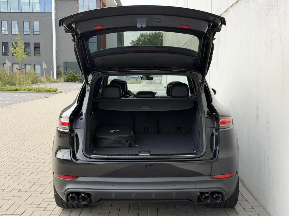 3.0 E-Hybrid SOH 100% Pano Luchtv. 360 cam