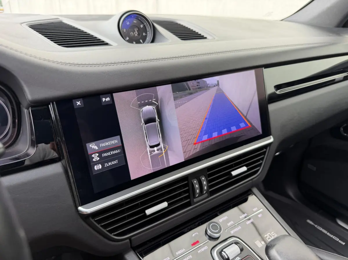 3.0 E-Hybrid SOH 100% Pano Luchtv. 360 cam