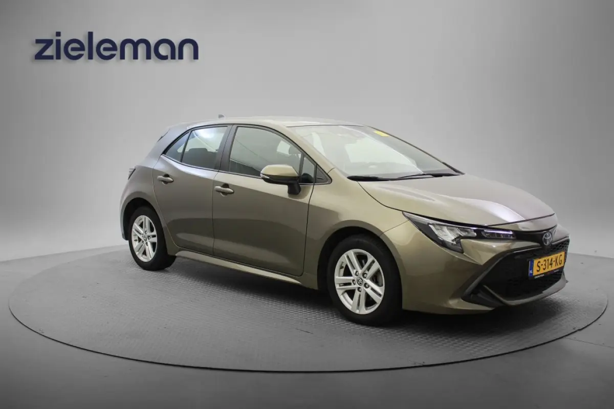 Toyota Corolla Hatchback 2023 Hybride Automatisch leasen