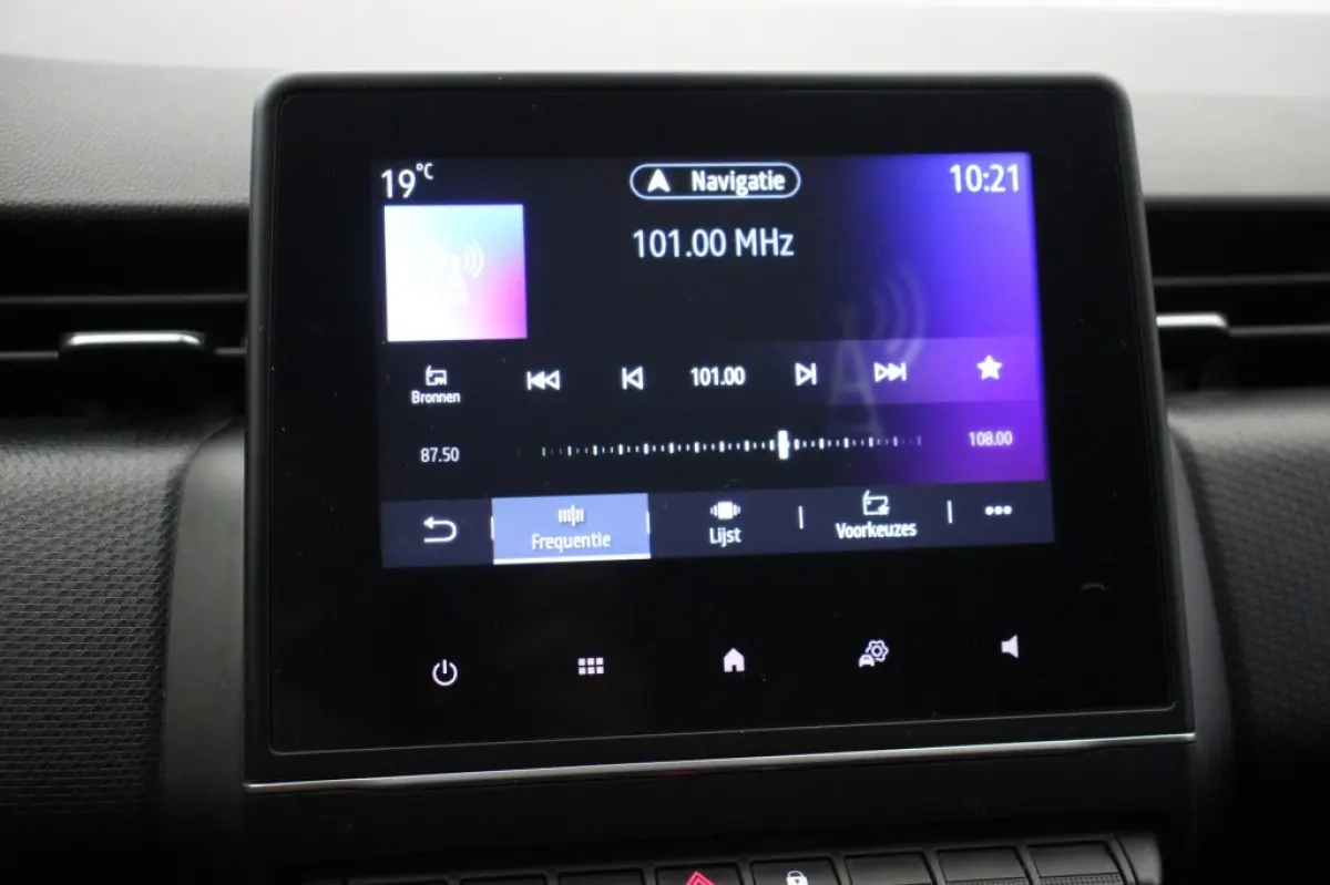 1.6 E-Tech Hybrid 145 Equilibre - Digitaal Cockpit, Carplay