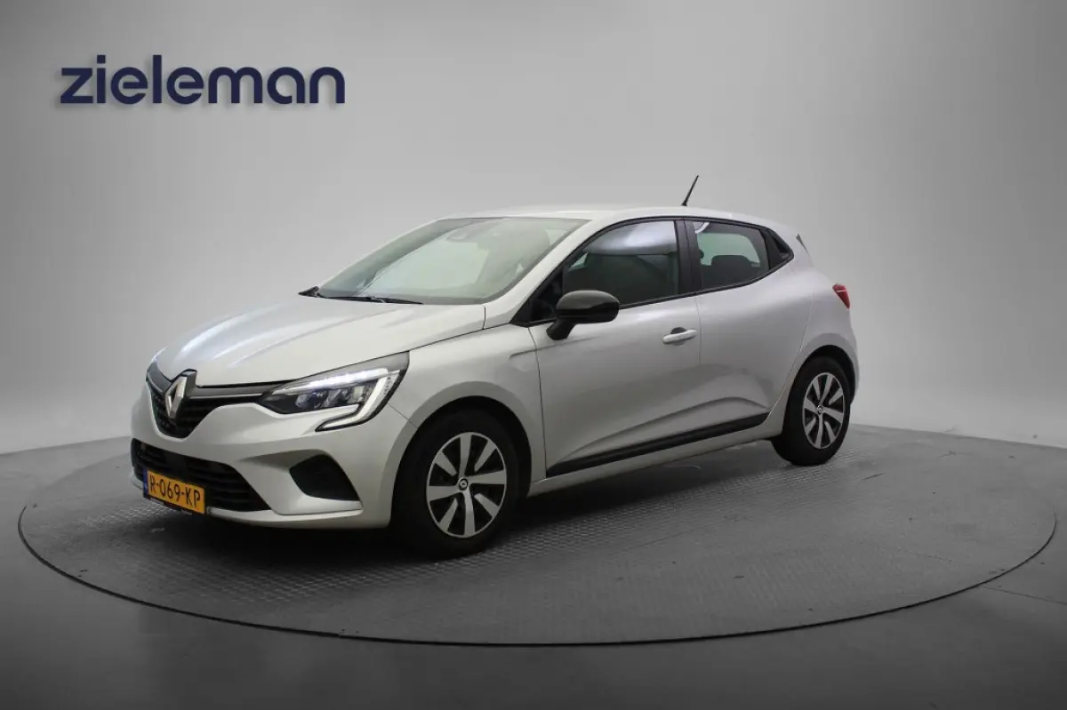 1.6 E-Tech Hybrid 145 Equilibre - Digitaal Cockpit, Carplay