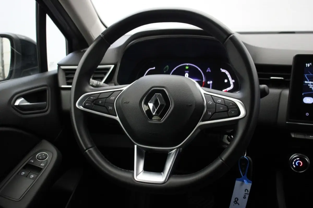 1.6 E-Tech Hybrid 145 Equilibre - Digitaal Cockpit, Carplay