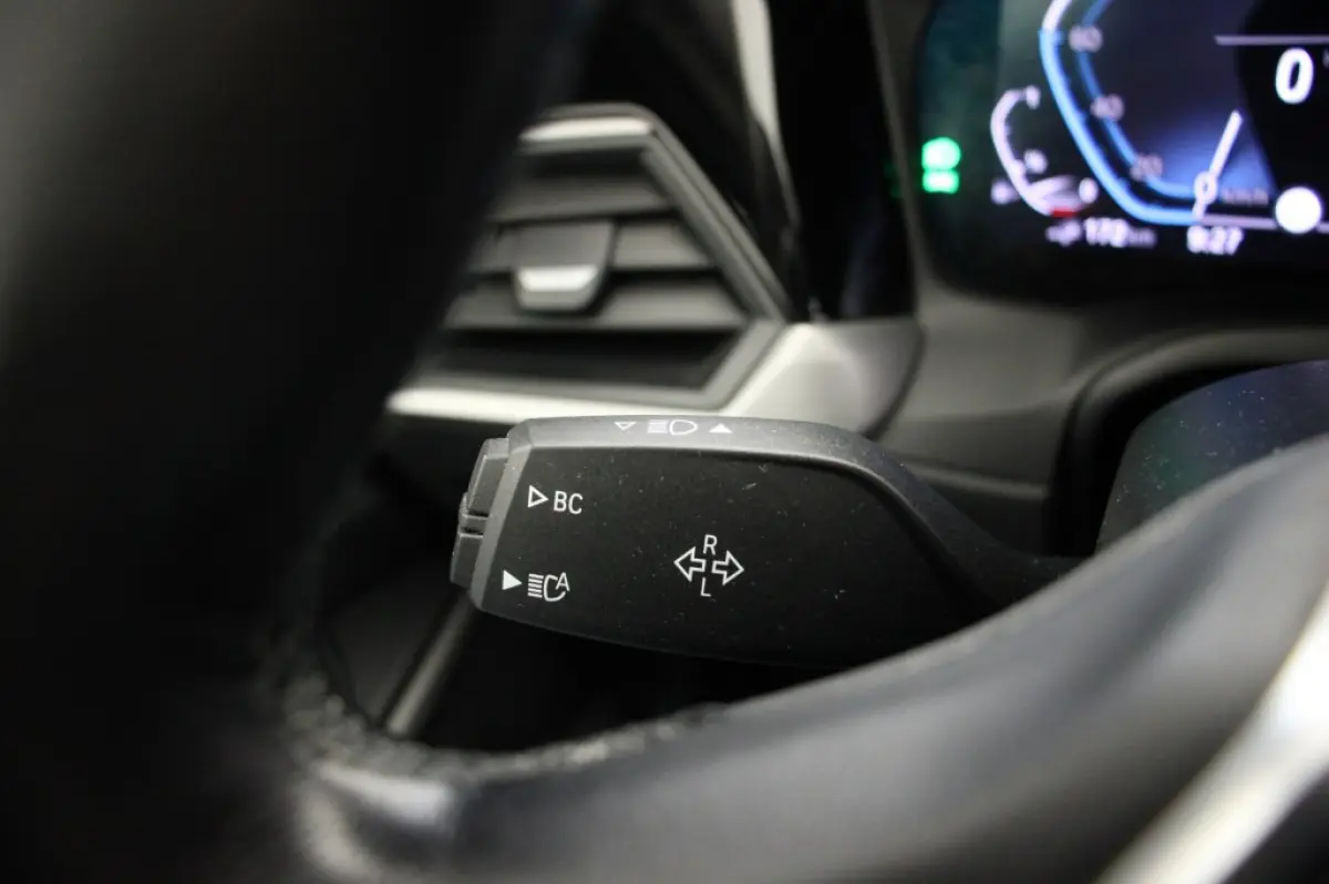 320e Business Edition Plus - Carplay, Leer, Stoelverw. Afn. Trekhaak