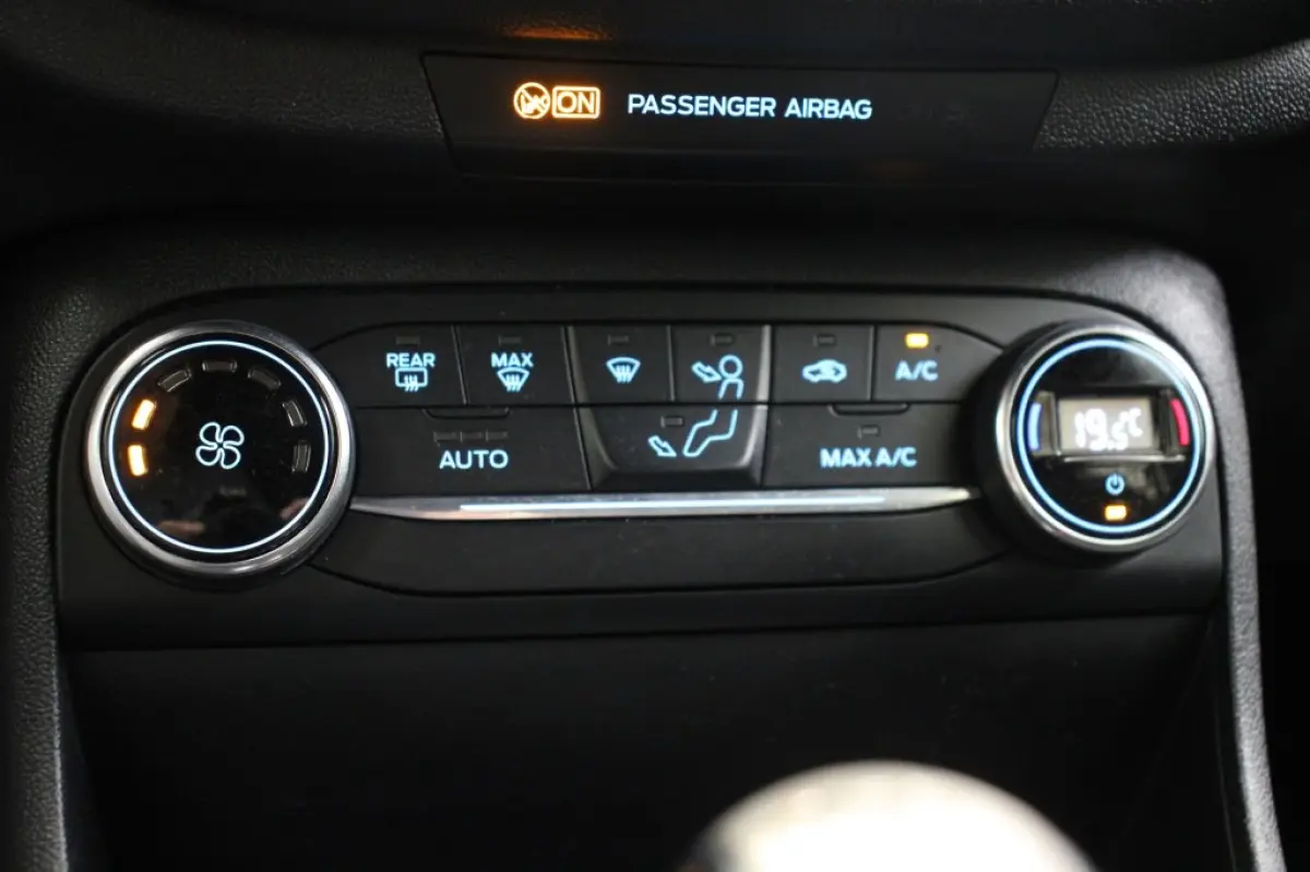 1.0 EcoBoost ST-Line - Carplay, Navi, Cruise
