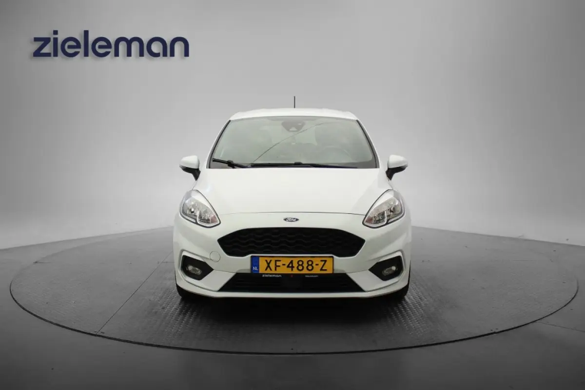 1.0 EcoBoost ST-Line - Carplay, Navi, Cruise