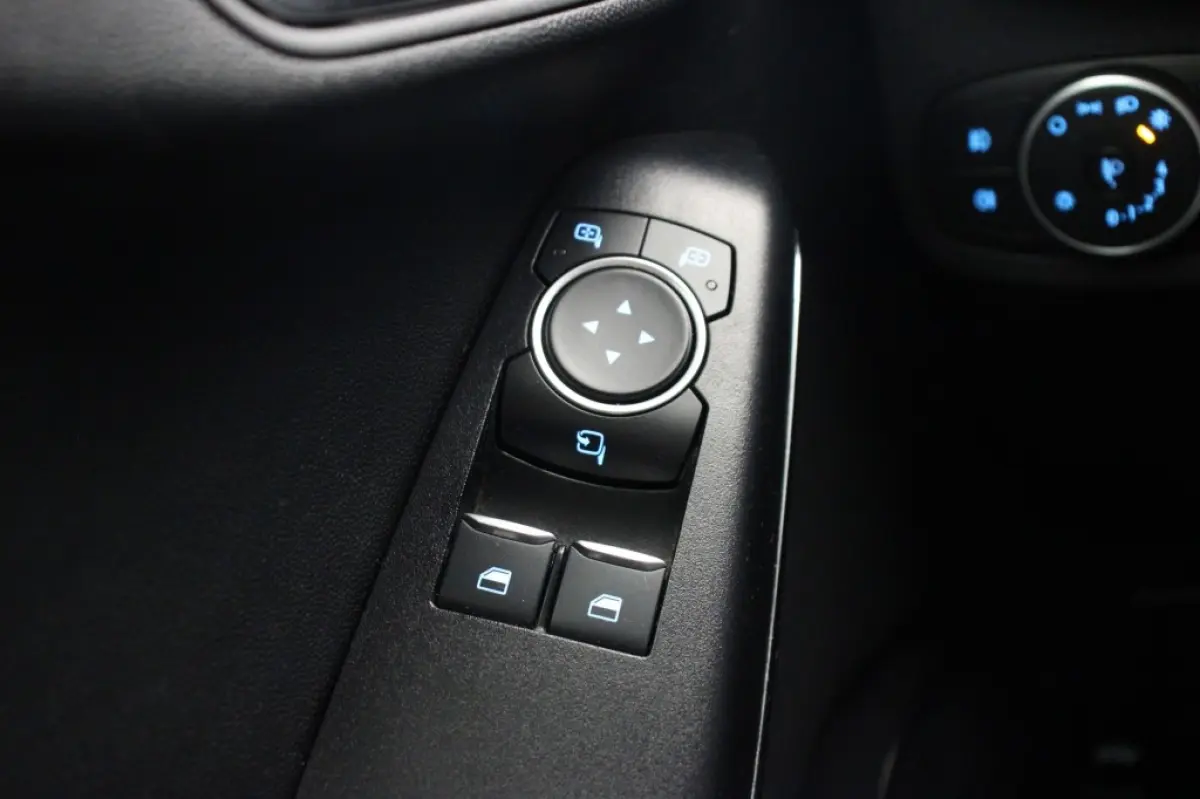 1.0 EcoBoost ST-Line - Carplay, Navi, Cruise
