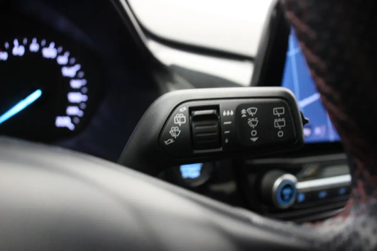 1.0 EcoBoost ST-Line - Carplay, Navi, Cruise