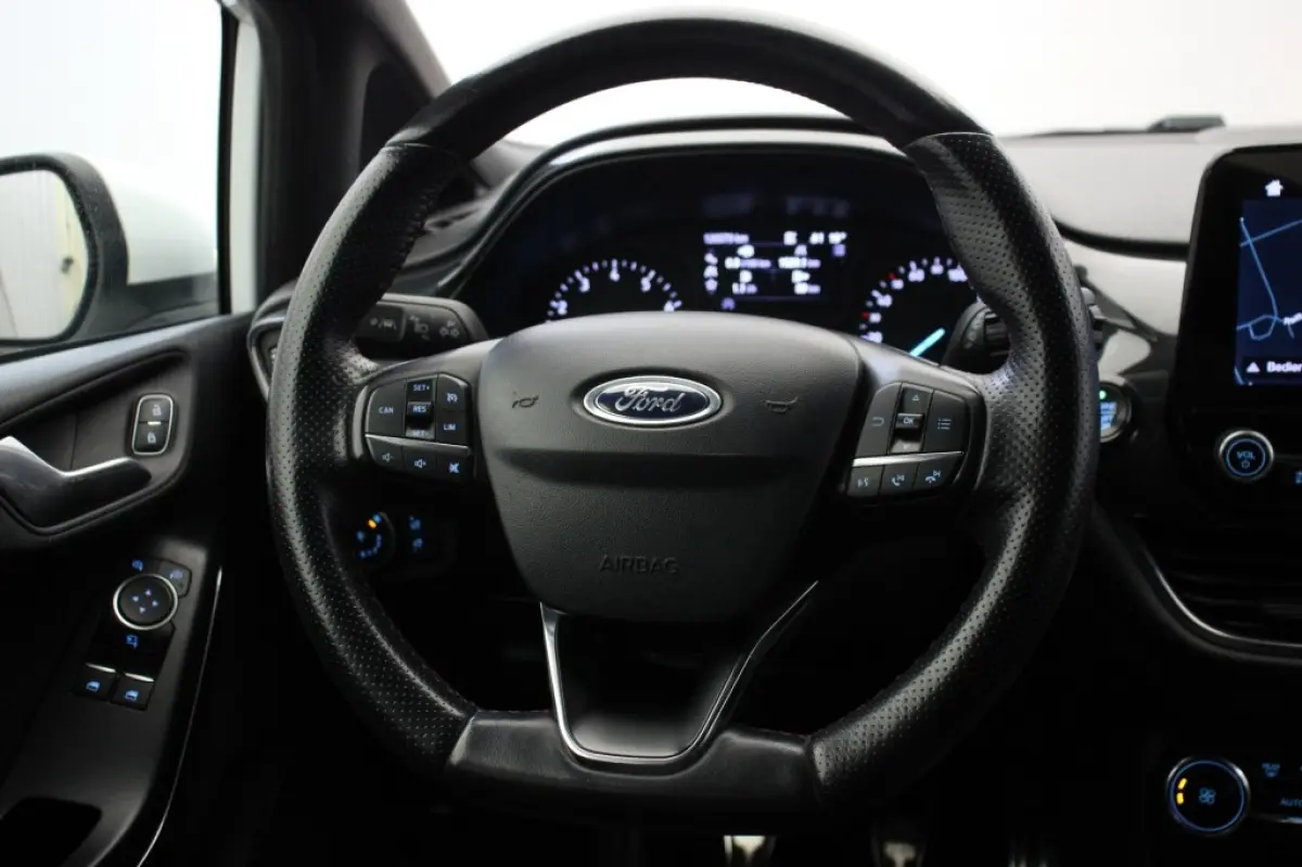 1.0 EcoBoost ST-Line - Carplay, Navi, Cruise