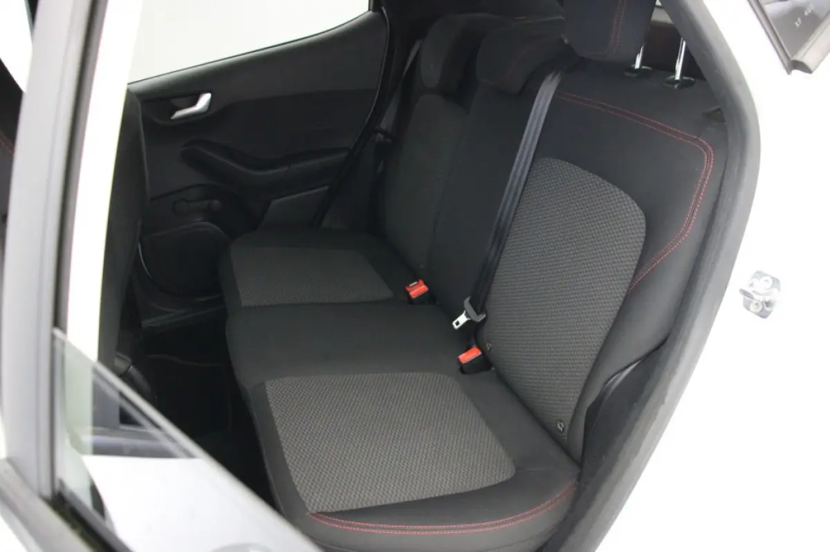 1.0 EcoBoost ST-Line - Carplay, Navi, Cruise