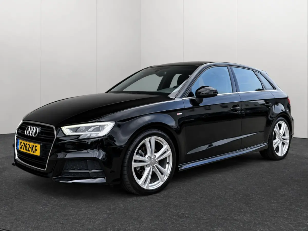 30 TFSI Advance Sport S-line Virtual Cockpit Camera Clima