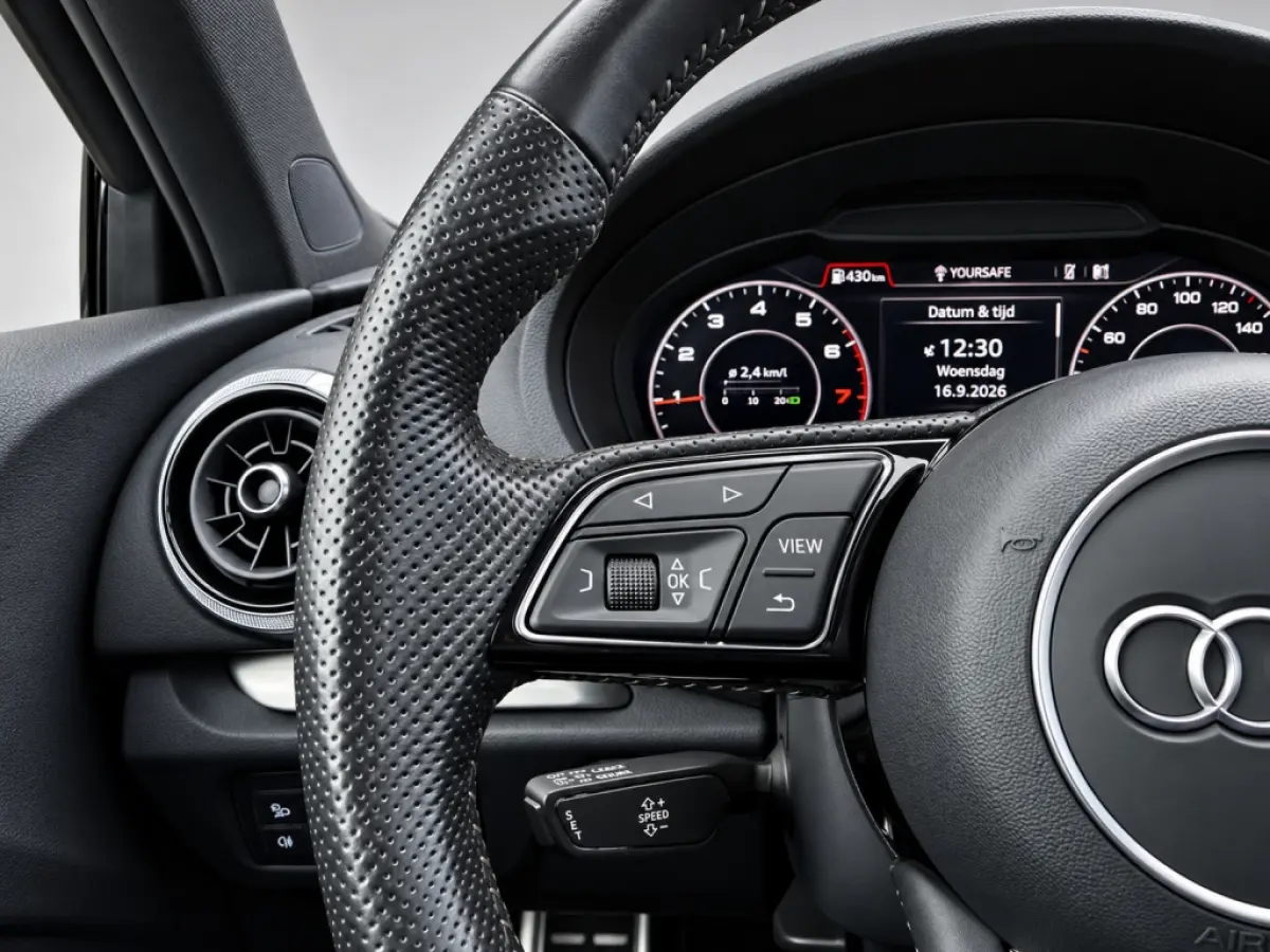 30 TFSI Advance Sport S-line Virtual Cockpit Camera Clima