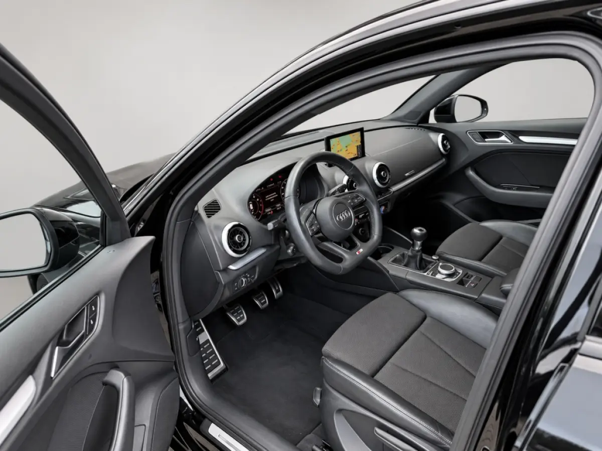 30 TFSI Advance Sport S-line Virtual Cockpit Camera Clima