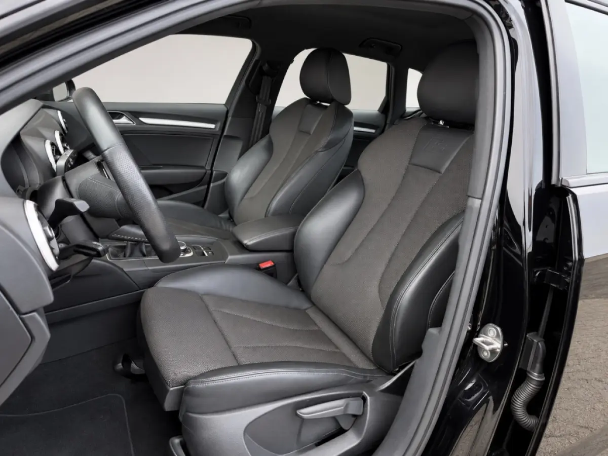 30 TFSI Advance Sport S-line Virtual Cockpit Camera Clima