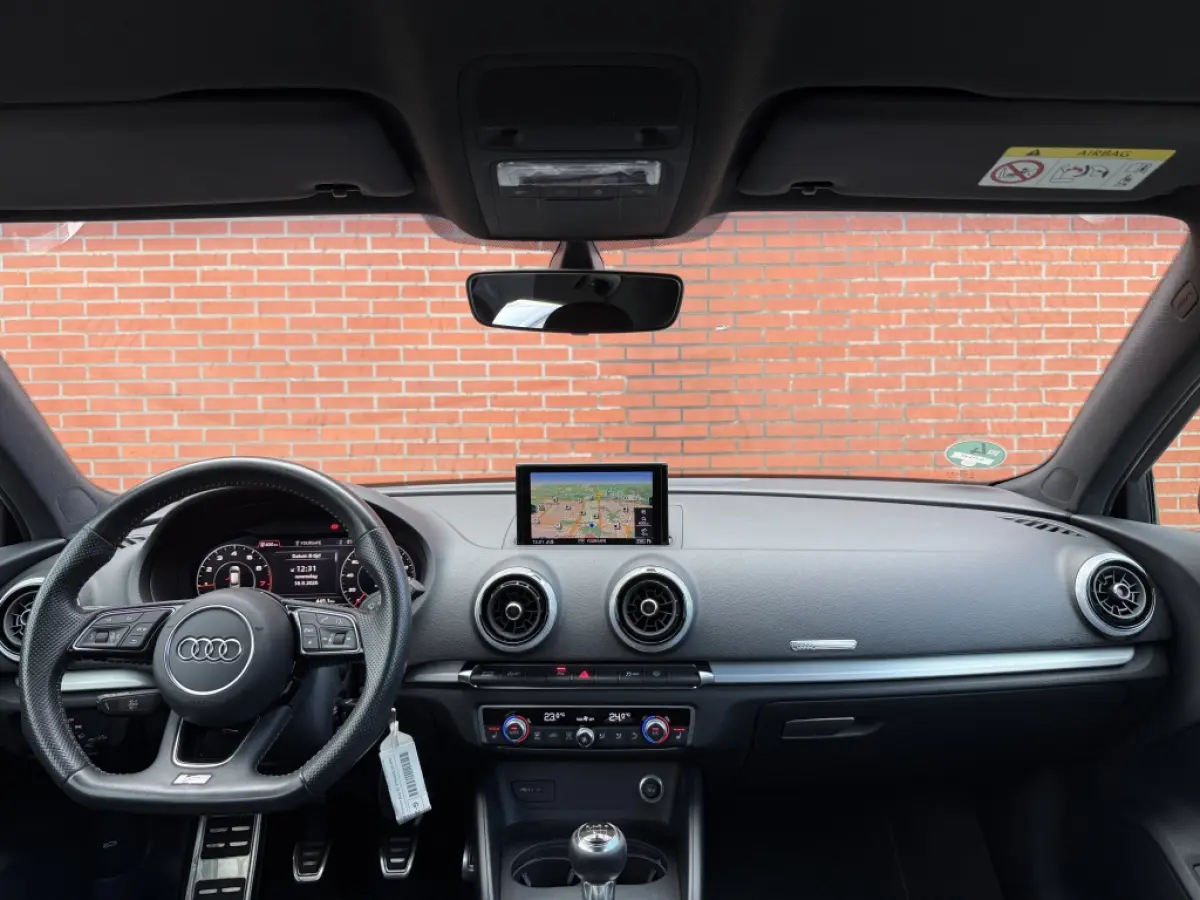 30 TFSI Advance Sport S-line Virtual Cockpit Camera Clima