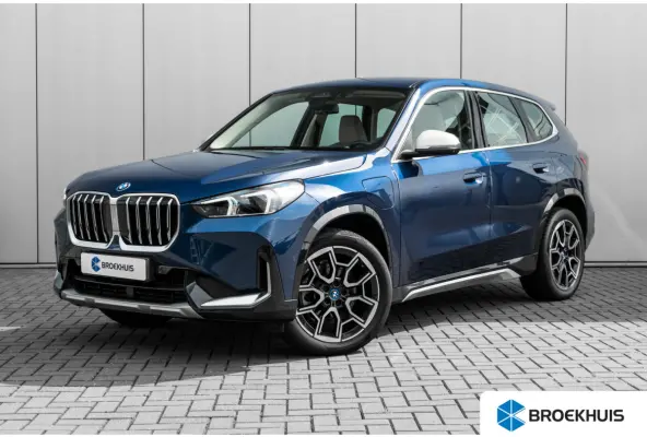 xDrive25e 245PK AUTO 245PK | Head-up Display | 360 Camera | App connect | Keyless | Climate control Cruise control | Navi | DAB | LED | 19"LMV