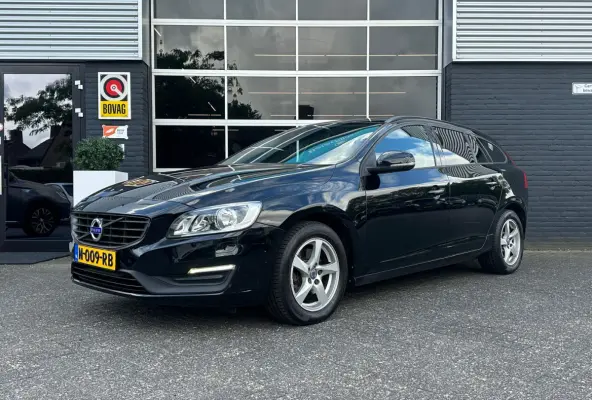 2.0 T3 Kinetic, Airco, Bluetooth, Cruise, Trekhaak, Radio, Stuur/ Stoelverwarming