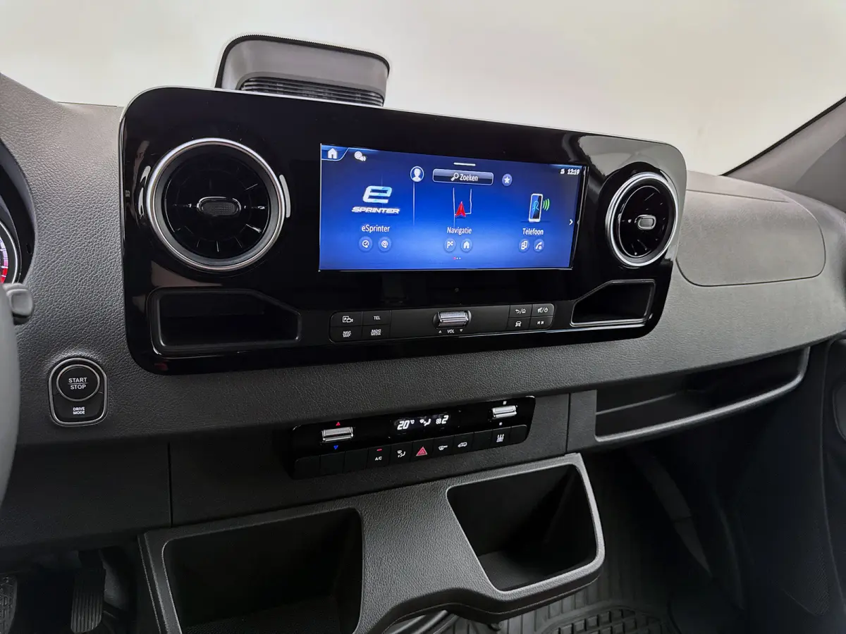 320 L3H2 Pro 81kWh Nieuw Led Snelladen Carplay Betimmering