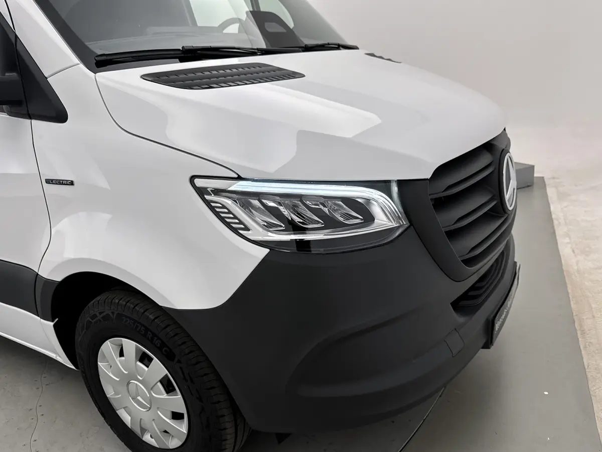 320 L3H2 Pro 81kWh Nieuw Led Snelladen Carplay Betimmering