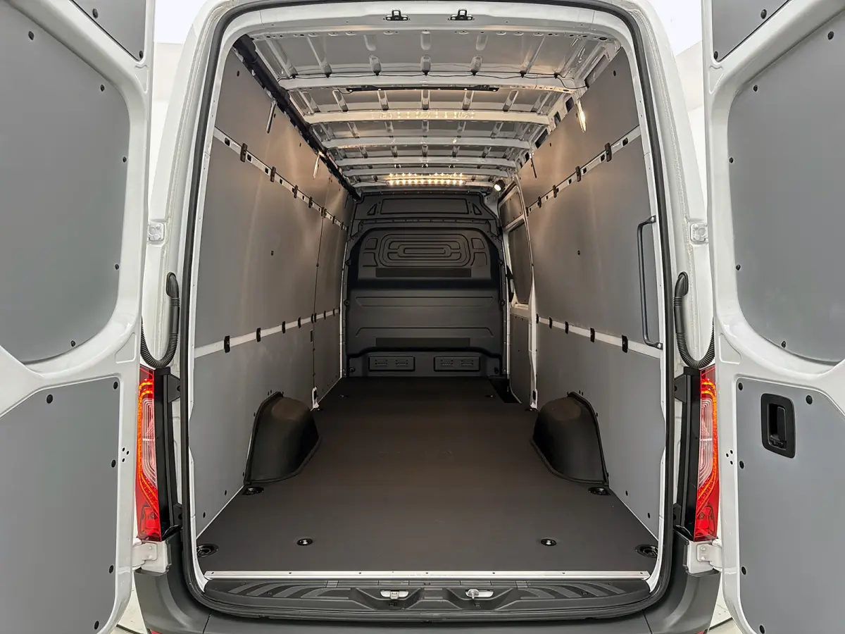 320 L3H2 Pro 81kWh Nieuw Led Snelladen Carplay Betimmering