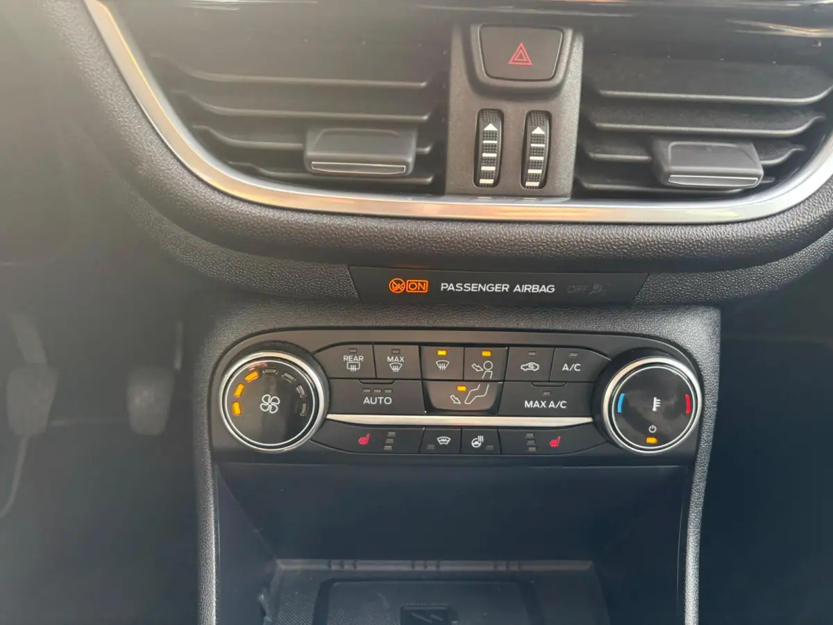 1.0 EcoBoost Hybrid Titanium X | Winterpakket ! | Trekhaak | Cruise Control