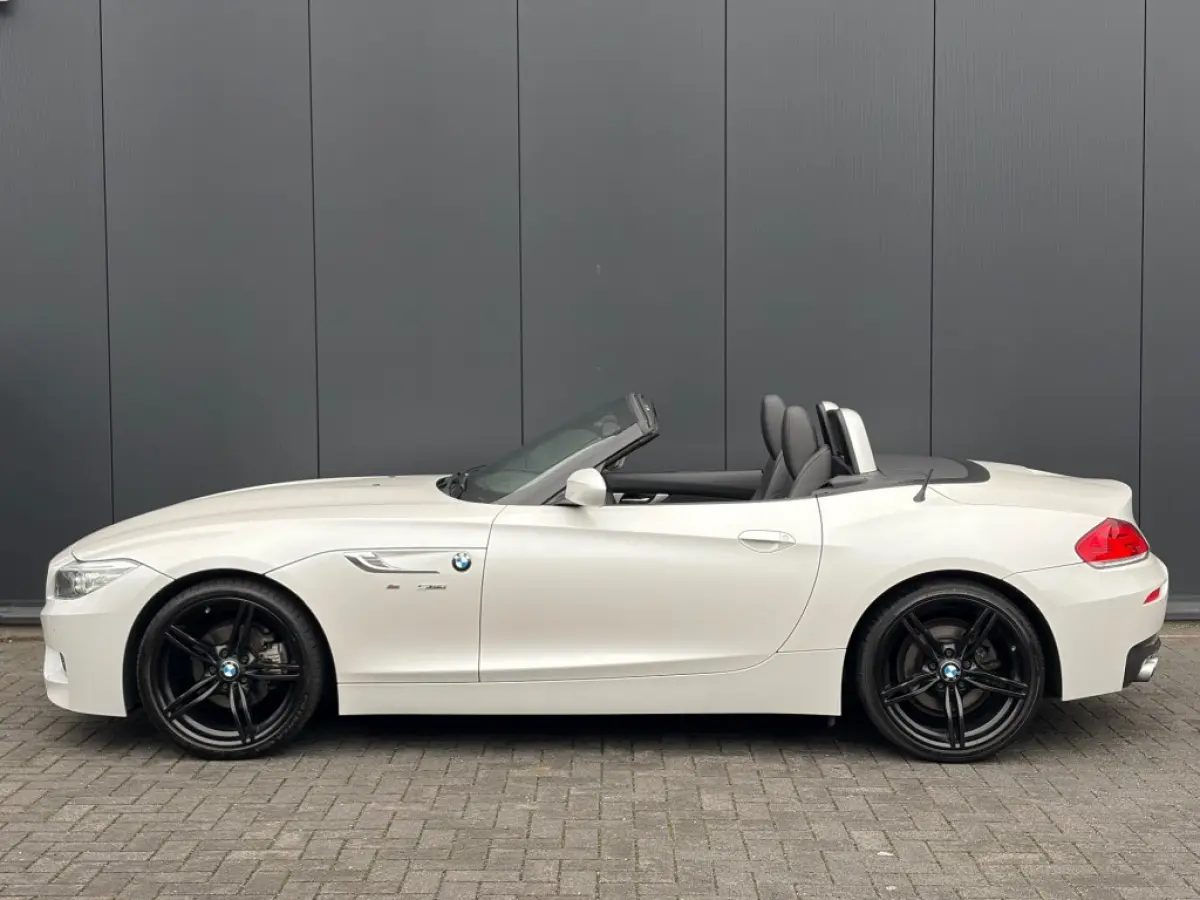 sDrive18i Aut. M Sport Leder Navi Xenon Cruise PDC 19inch NL-auto