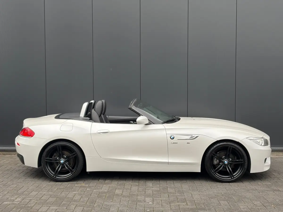 sDrive18i Aut. M Sport Leder Navi Xenon Cruise PDC 19inch NL-auto