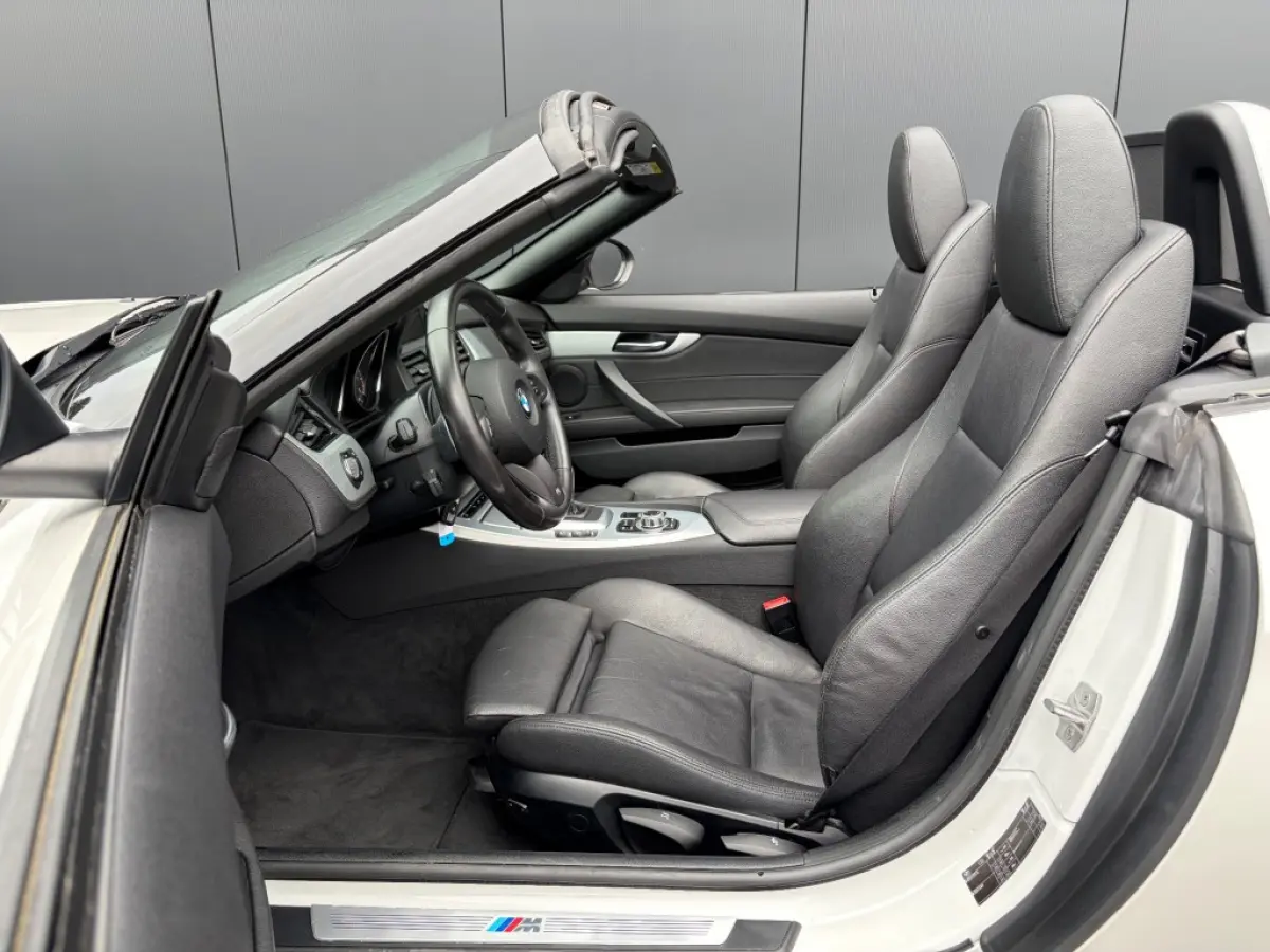 sDrive18i Aut. M Sport Leder Navi Xenon Cruise PDC 19inch NL-auto